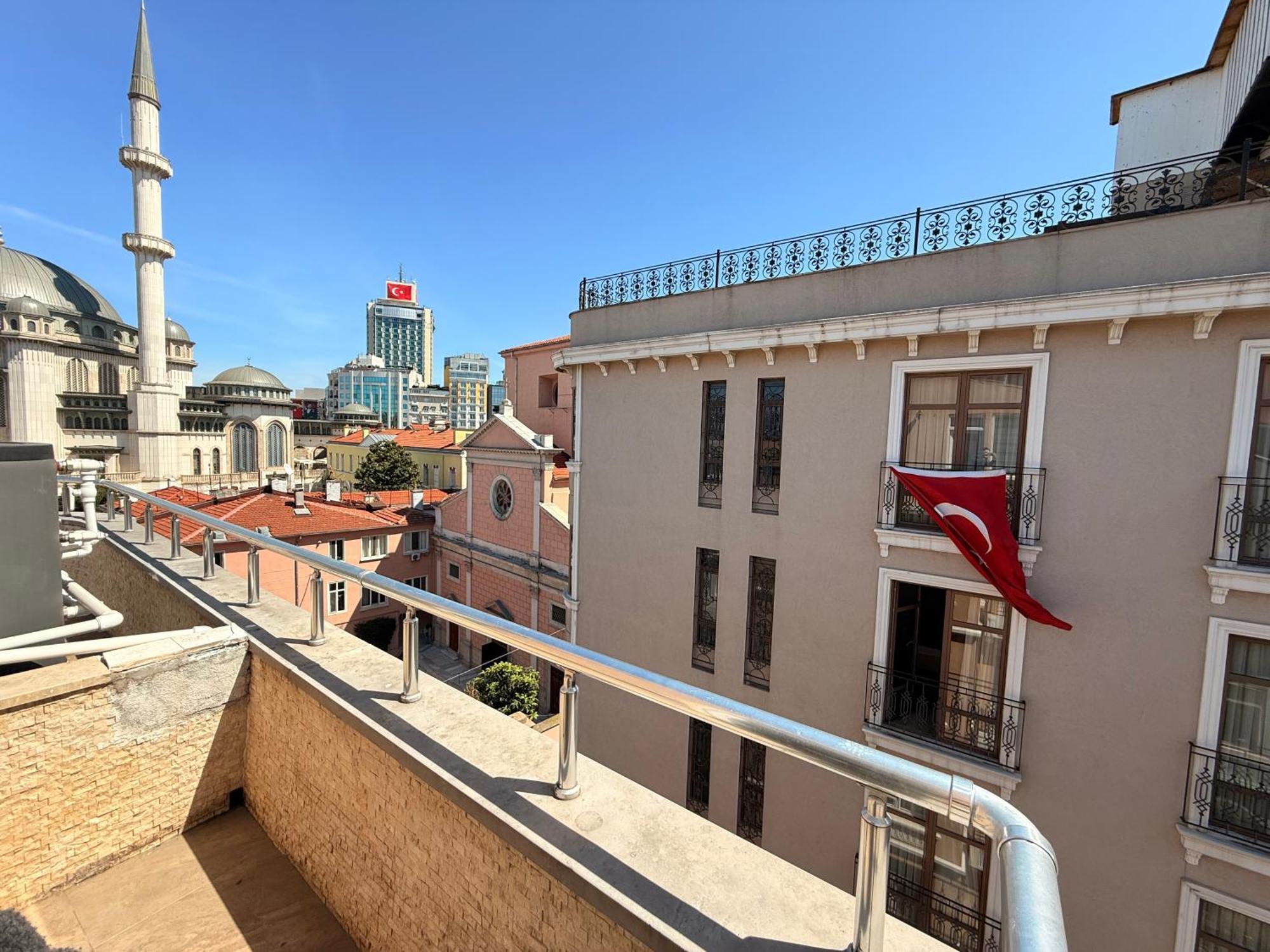 Iq Hotel Istanbul Exterior photo